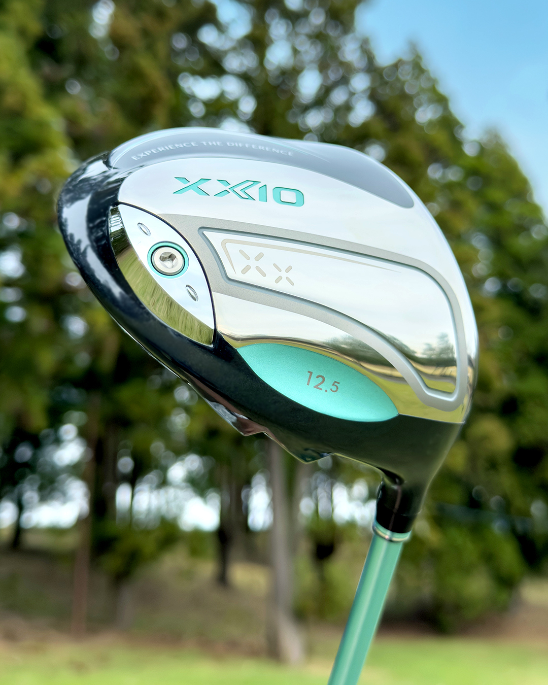 ゼクシオ XXIO EXPERIENCE THE DIFFERENCE | DUNLOP GOLFING WORLD